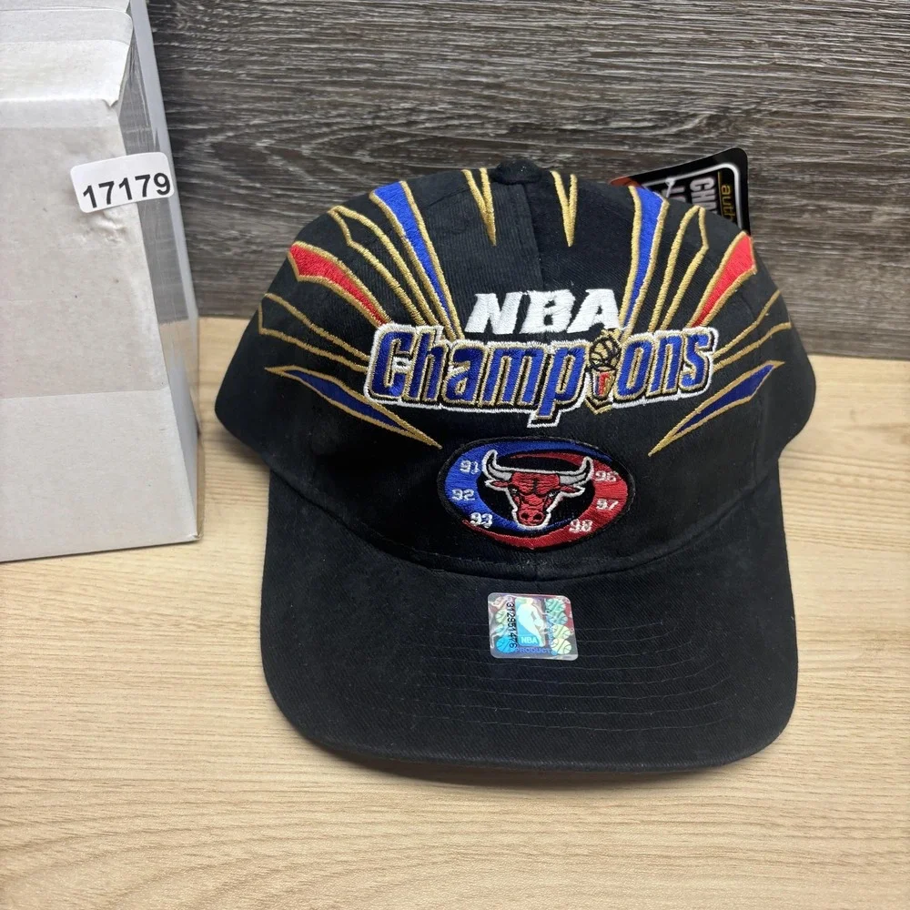 Vintage Chicago Bulls Hat Cap Snap Back Black‎ NBA Basketball Starter 90s NWT